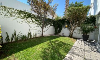 Casa en renta amueblada en Juriquilla