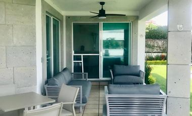 Casa en venta en Embajadores, Lomas de Cocoyoc, Morelos, México.