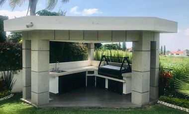 Casa en venta en Embajadores, Lomas de Cocoyoc, Morelos, México.