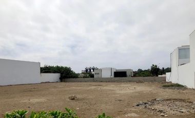 AMPLIO TERENO EN VENTA DENTRO DE CONDOMINIO CERCA A LA PLAYA