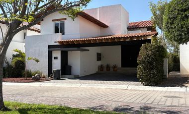 RENTA DE CASA EN LOMAS DE CAMPANARIO III QUERÉTARO