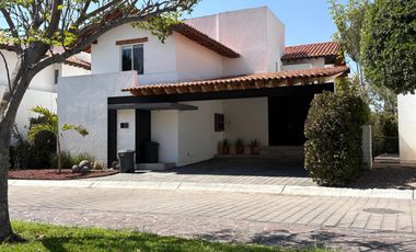 RENTA DE CASA EN LOMAS DE CAMPANARIO III QUERÉTARO