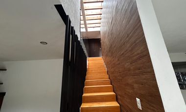 RENTA DE CASA EN LOMAS DE CAMPANARIO II QUERÉTARO