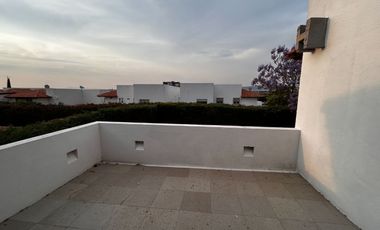 RENTA DE CASA EN LOMAS DE CAMPANARIO II QUERÉTARO