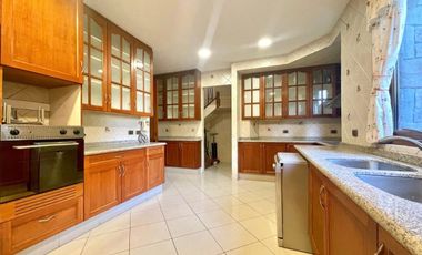 Seguridad, Estilo, Calidad Y Amplitud, Cerca De Colegios