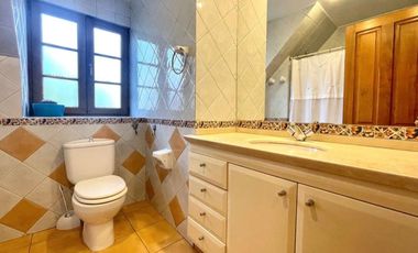 Seguridad, Estilo, Calidad Y Amplitud, Cerca De Colegios