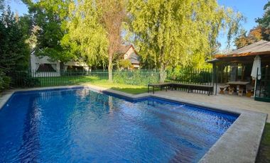 Seguridad, Estilo, Calidad Y Amplitud, Cerca De Colegios