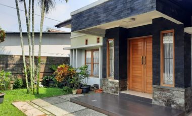 Rumah SHM Strategis Di Bundaran Tugu Nanas Jalancagak