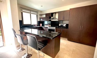 Casa en VENTA Club Golf Altozano MORELIA 4 Recamaras 3 Baños Jardin JACUzZI