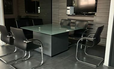 Oficina de dos pisos en Bernardo Quintana