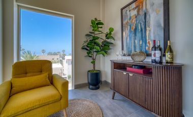 Villa con vista al oceano y a unos pasos de una extensa playa arenosa