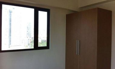 58,999 monthly Rent to own Condominium 2BR Bedroom in makati ayala metropolitan avenue city area Ready for occupancy oriental place garden paseo de roces grand midori