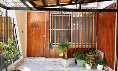 Venta Duplex 4 Ambientes al Frente con Cochera y Patio Ramos Mejia