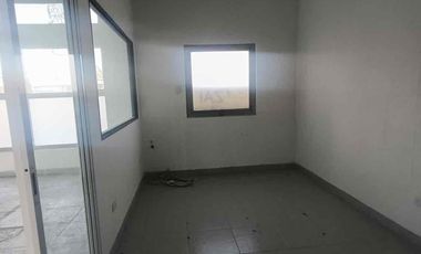 Se renta local para oficinas en la 25 Poniente, Pue.