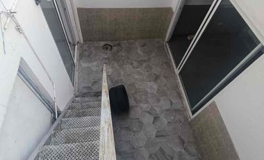 Se renta local para oficinas en la 25 Poniente, Pue.