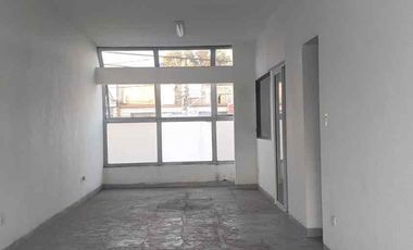 Se renta local para oficinas en la 25 Poniente, Pue.