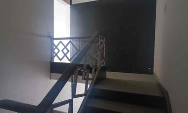 Se renta local para oficinas en la 25 Poniente, Pue.