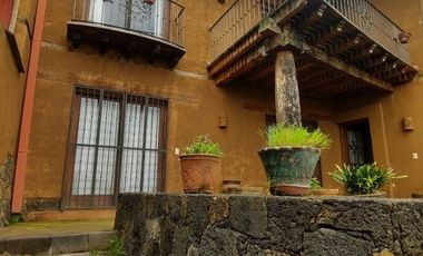 C145 Casa estilo colonial en venta con hermosa vista al Lago de Pátzcuaro Michoacán