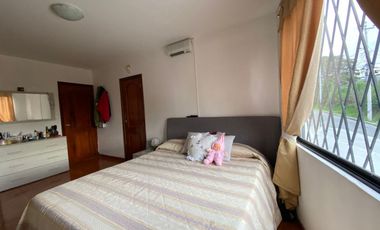 Departamento en venta en el centro de Sangolquí Valle de los Chillos.