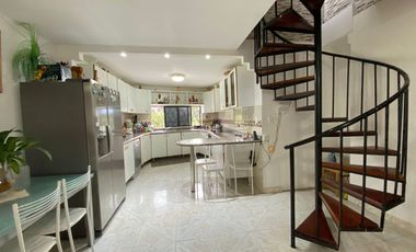 Departamento en venta en el centro de Sangolquí Valle de los Chillos.