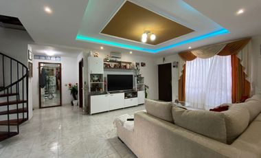 Departamento en venta en el centro de Sangolquí Valle de los Chillos.