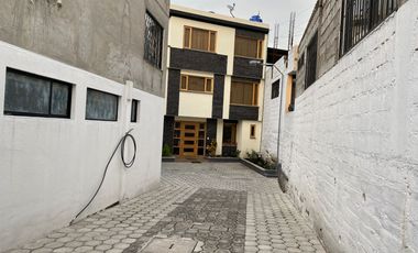 Departamento en venta en el centro de Sangolquí Valle de los Chillos.