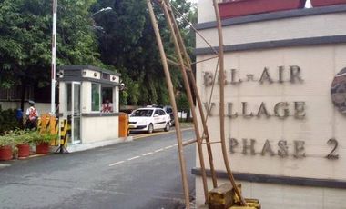 GOOD DEAL! OLD HOUSE FOR SALE IN BEL-AIR 2 MAKATI