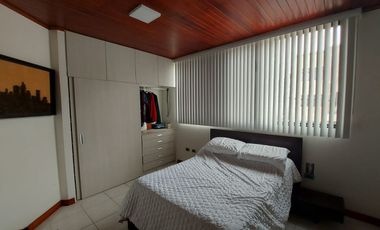 Kennedy Norte, Se renta Casa 3 dormitorios c/s muebles con piscina