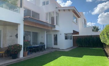 HERMOSA RESIDENCIA EN MORILLOTLA,CERCA UDLAP,CHOLULA,COLEGIO MONTESORI,COLEGIO MÉXICO,RECTA A CHOLULA,HERMOSA RESIDENCIA,MUY UBICADA