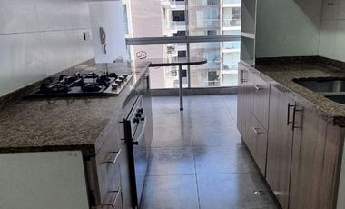 VENDO DEPARTAMENTO EN CONDOM LAS CUMBRES de LA MOLINA - Cerca a USIL. IBM , Colegio Raimondi