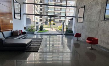 VENDO DEPARTAMENTO EN CONDOM LAS CUMBRES de LA MOLINA - Cerca a USIL. IBM , Colegio Raimondi
