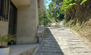 VENTA DE CASA CON SÓTANO Y TERRAZA EN BARBOSA ANTIOQUIA.