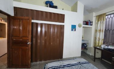Garzota Se Vende Casa Rentera Dos Locales, 3 Departamentos