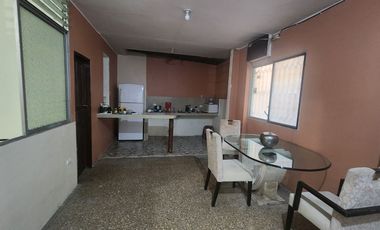 Garzota Se Vende Casa Rentera Dos Locales, 3 Departamentos