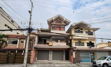 Garzota Se Vende Casa Rentera Dos Locales, 3 Departamentos