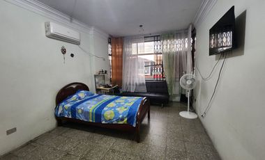 Garzota Se Vende Casa Rentera Dos Locales, 3 Departamentos