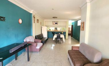 Garzota Se Vende Casa Rentera Dos Locales, 3 Departamentos