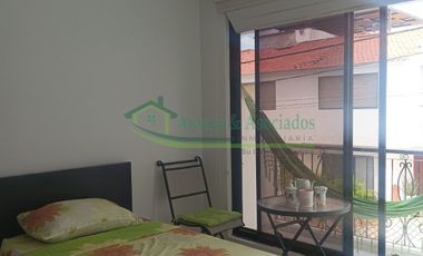 Vendemos hermosa casa de dos pisos y esquinera