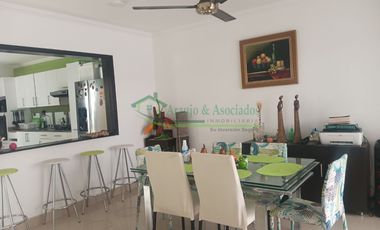 Vendemos hermosa casa de dos pisos y esquinera