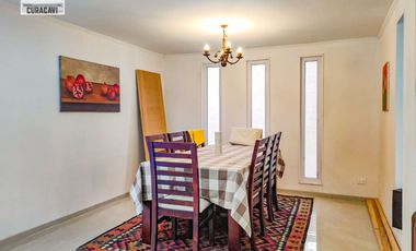 🏠León Propiedades vende casa estilo mediterraneo, en sector Los Naranjos, Curacavi🏠