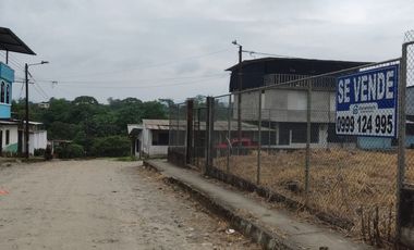 Vendo lote esquinero en la Urb. Pinar del Río, Santo Domingo