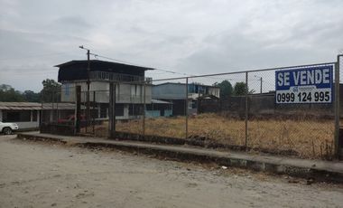 Vendo lote esquinero en la Urb. Pinar del Río, Santo Domingo