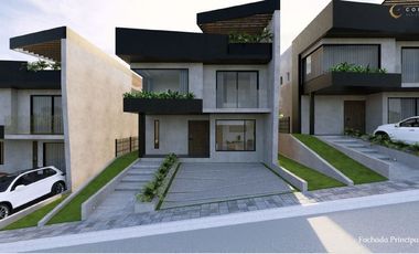 CASA EN PREVENTA, A ESPALDAS DE CHILUCA