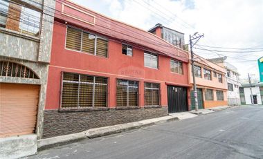 La Vicentina Alta, Casa 340 m², Independiente, Parqueadero