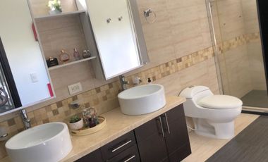 CASA  PARCELACION VALLE DEL RIO JAMUNDI.