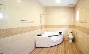 Duplex Penthouse Condo