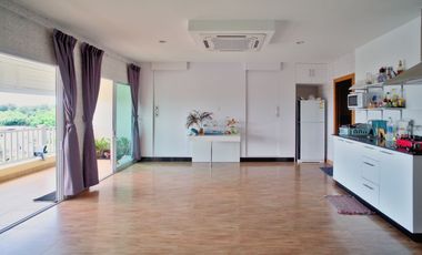 Duplex Penthouse Condo