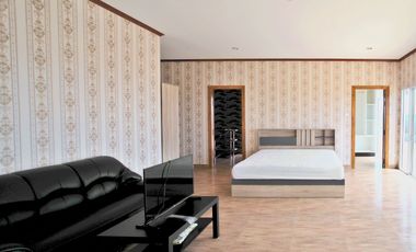 Duplex Penthouse Condo
