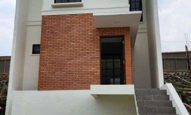 Rumah Dijual Murah 2 Lantai Pasir Luhur Padasuka Cicaheum Dekat Kota Bandung Jual Dekat Saung Udjo