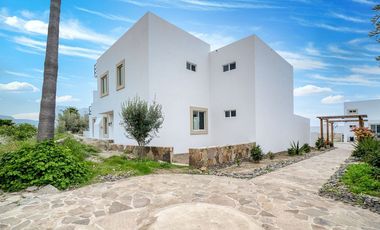 Casa nueva en Villas Punta Piedra con acceso a Playa